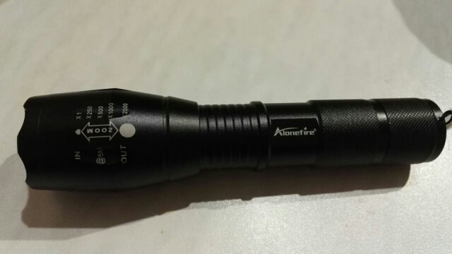 100%AUTHENTIC E17 CREE XM-L2 3800Lumens Aluminum cree led Torch Zoomable cree LED Flashlight Torch light For 3xAAA or 1x18650
