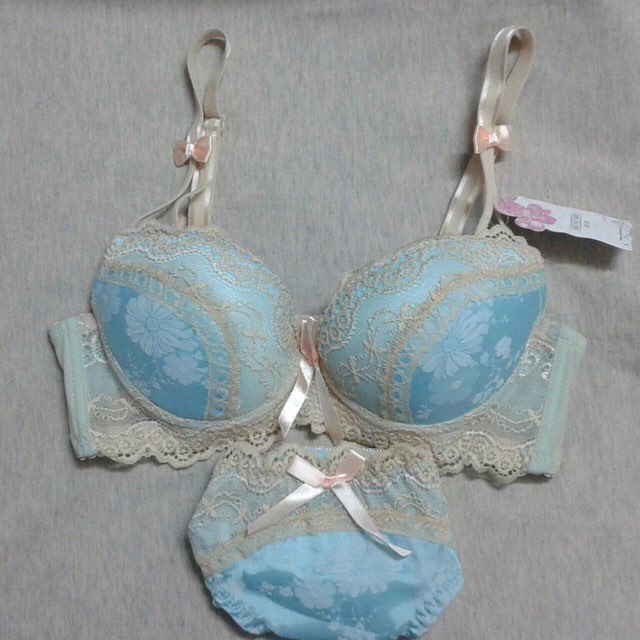 Free shipping 2017 new luxury blue satin three breasted women underwear set AB cup of adjustment plus side sexy push up bra sets