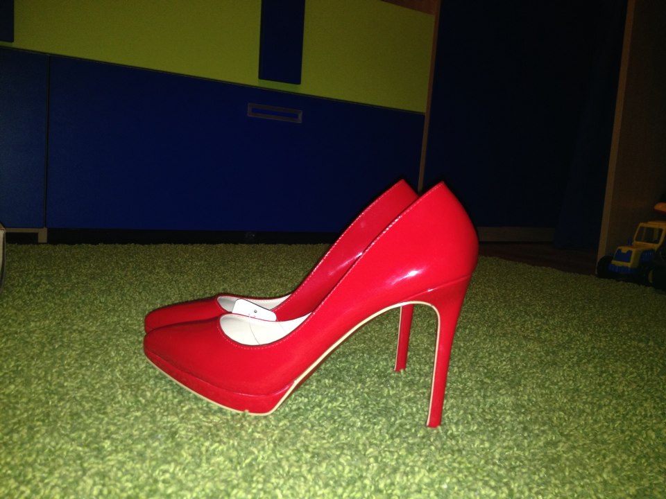 2016 Women High Heels Plus Size 34-42 10 11 Sexy Bride Pointed Toe High Heels Shoes Nude Black Red Women's Pumps Wholesale Shoes
