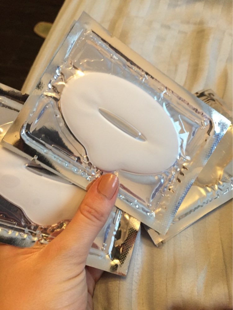 5pcs Hot Selling Lip Mask Crystal Collagen Lips Care Pads Lip Smackers Face Care -- B29 Wholesale & Retail