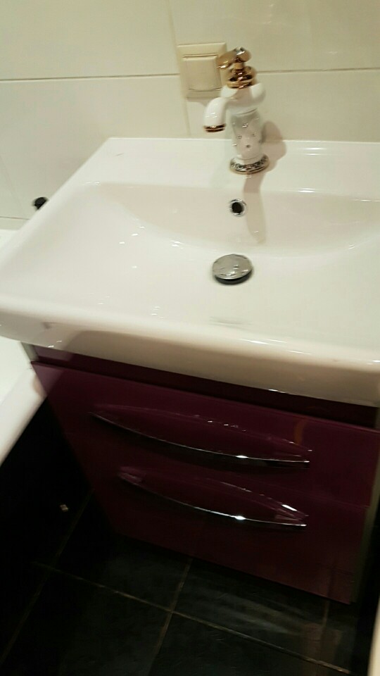 Free Shipping bathroom basin gold faucet ,Brass with Diamond/crystal body tap New Luxury Single Handle hot and cold tap 7301K