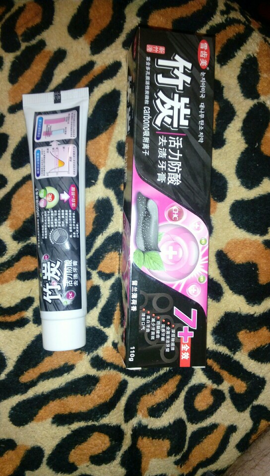 Bamboo charcoal all-purpose whitening  the black toothpaste  110 g  