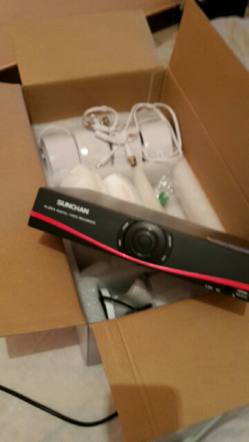 SUNCHAN 4CH 1MP HD AHD CCTV Camera  720P 24 Leds Day Night Vision Outdoor/Indoor Security Camera System Home Surveillance