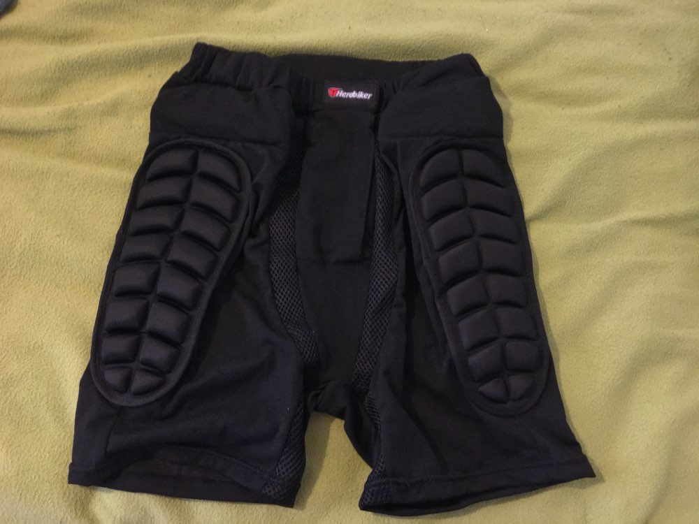 WOLFBIKE BC305 Winter Sports Skiing Shorts Protective Hip Bottom Padded Amour for Ski Snow Skate Snowboard Pants Protection