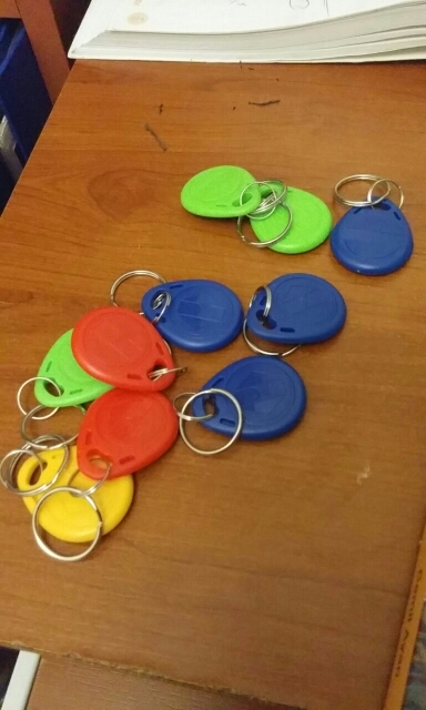 (10pcs) T5577 125KHz RFID Tag Access Control Cards Rewritable Keyfobs Keychain Key Finder for Copy