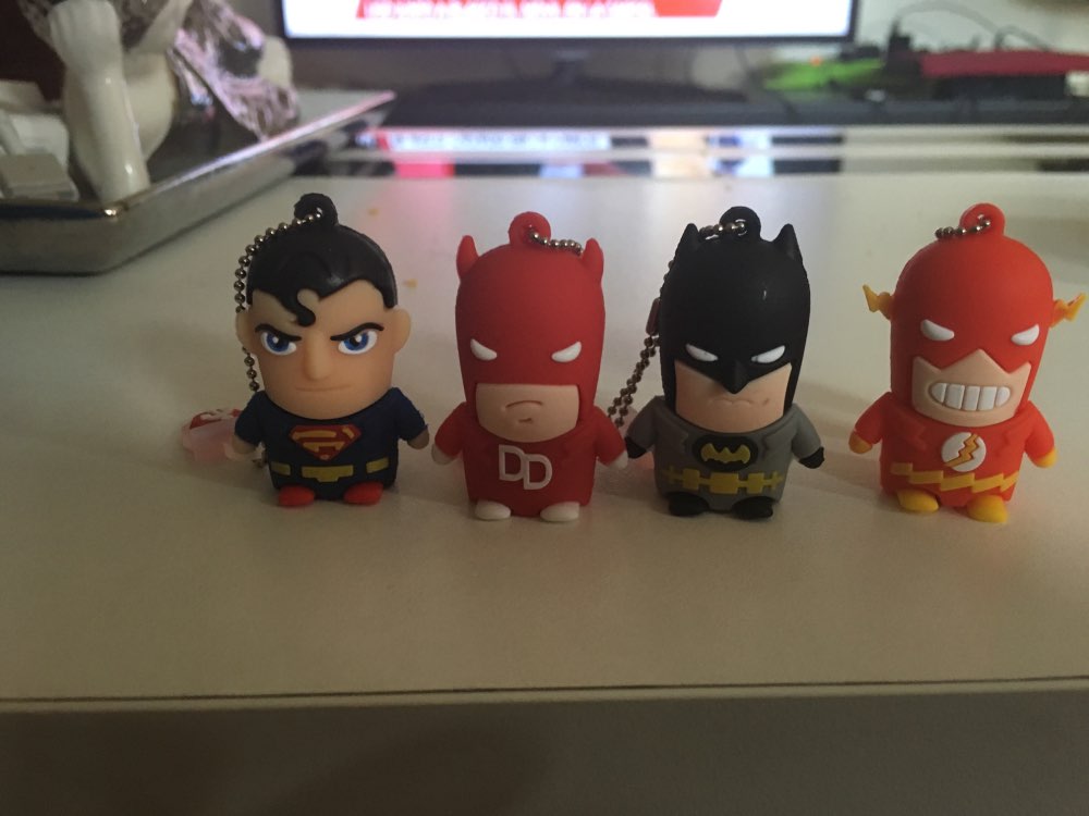Best Gift superhero avenger/Superman/Batman/Spider Man pendrive Usb 2.0 Usb flash drive 8GB 16GB 32GB 64GB cartoon pen drive