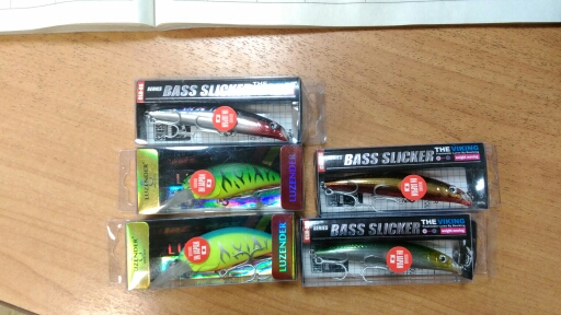 Bearking professional hot fishing tackle Retail 2015 good fishing lures  65mm,14g crank.dive 2m,pike fishing