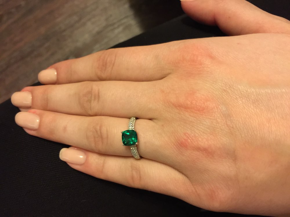 JewelryPalace Cushion 1.8ct Created Green Russian Nano Emerald Solitaire Engagement Ring 925 Sterling Silver 2016 New Fashion