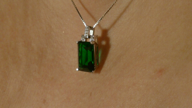 JewelryPalace Luxury 6ct Created Green Nano Russian Emerald Pendant 925 Sterling Silver Pendant Fashion Jewelry Without Chain