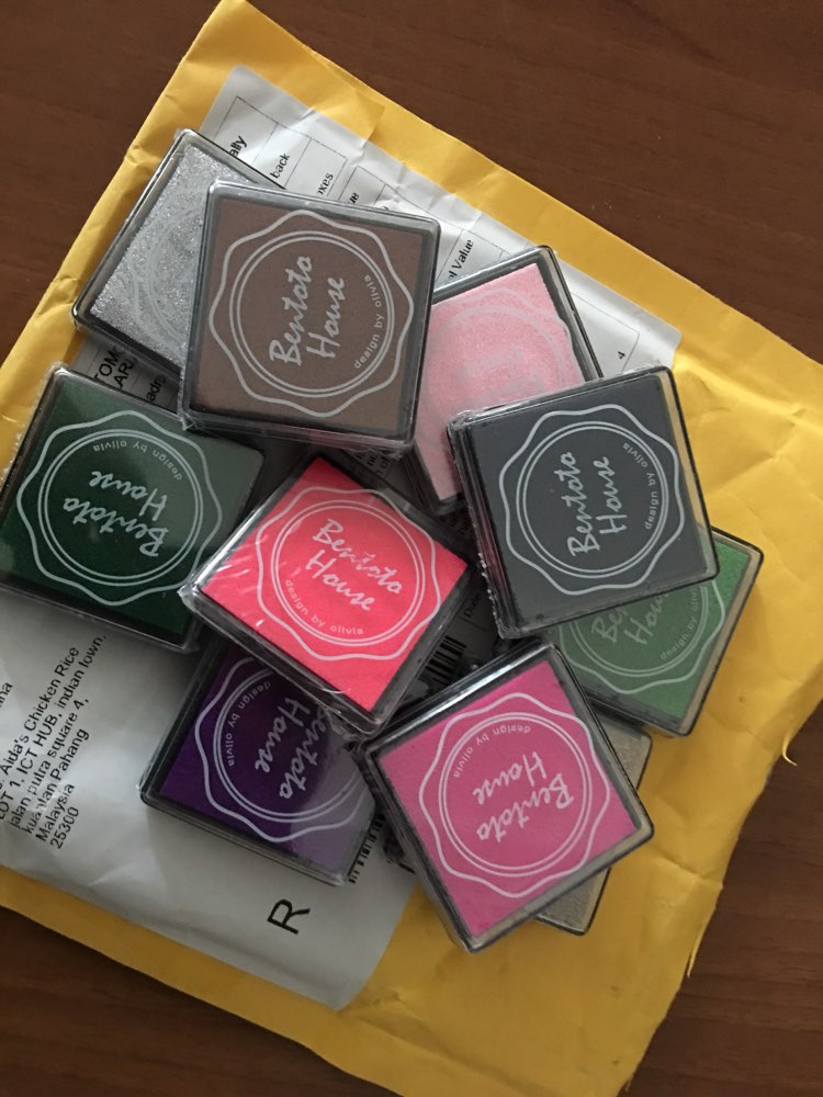 SI001 1 Lot=10 Pcs  20 Colors DIY Scrapbooking Vintage Crafts Ink pad Colorful Inkpad Stamps Sealing Decoration Stamp