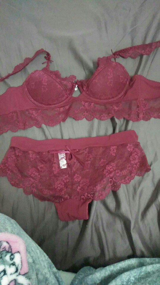 Sexy Mousse Women Sexy Bra Set Ultra-thin Red Lace Bra Brief Sets Plus size Brassiere Push up Bra and Panties Set Winter