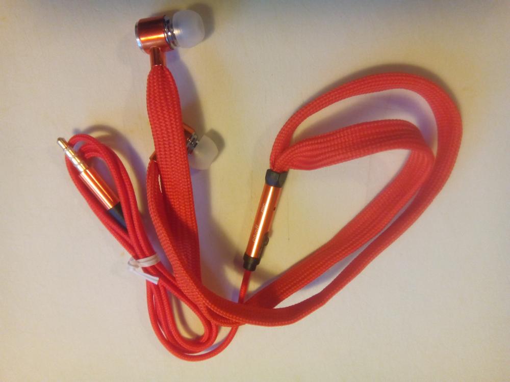 Hot Sale!!! Original metal Stereo Headphones 3.5MM In-Ear Earphones Earbuds Bass Headset Handsfree With MIC