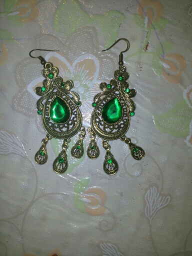 European and American retro style palace green water drop earrings exaggerated female long section of large earrings for women