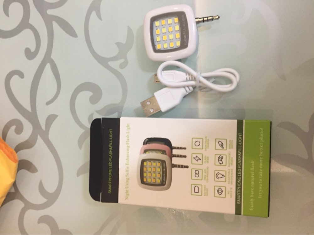 Selfie enhancing phone 3.5mm flash lighting, Night using Pocket Spotlight lamp mobile LED video photo fill light Photographic