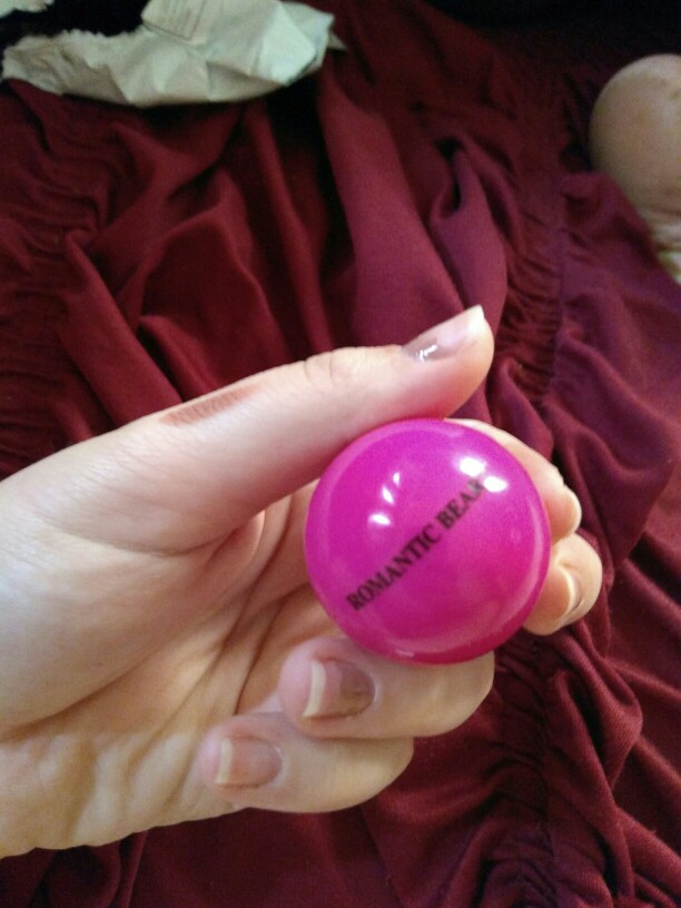 6 Colors Popular Womens Ball Cola Bottle Lip Balm New Girls Lip Smacker Lovely Makeup Gift for Gossip S316