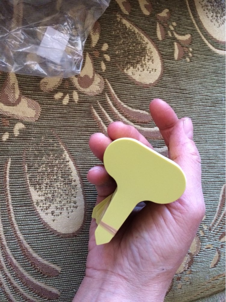 100Pcs Yellow T-type Plastic Nursery Garden Plant Label Flower Thick Tag Mark Garden Ornaments 