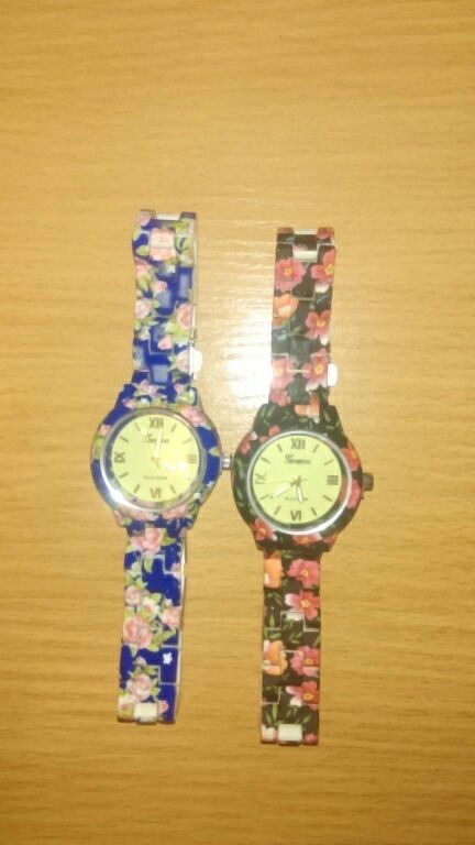 New Fashion Watch Luxury Flowers Printed Geneva Watch Women Casual Quartz Watch Elegant Popular Ladies Dress Wristwatch Relojes