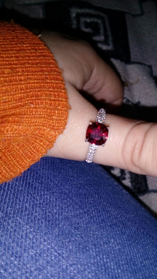 JewelryPalace Cushion 2.6ct Created Red Ruby Solitaire Engagement Ring 925 Sterling Silver Ring Fashion Design Fine Jewelry