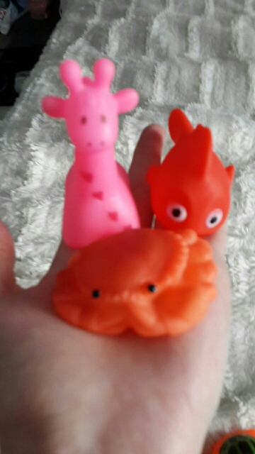 13Pcs Mixed Animals Soft Rubber Float Squeeze Sound Squeaky Bathing Swimming Play Toy For Baby