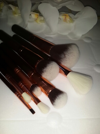 New Arrival Zoeva 8pcs Makeup Brushes Professional Rose Golden Luxury Set Brand Make Up Tools Kit Powder Blend brushes