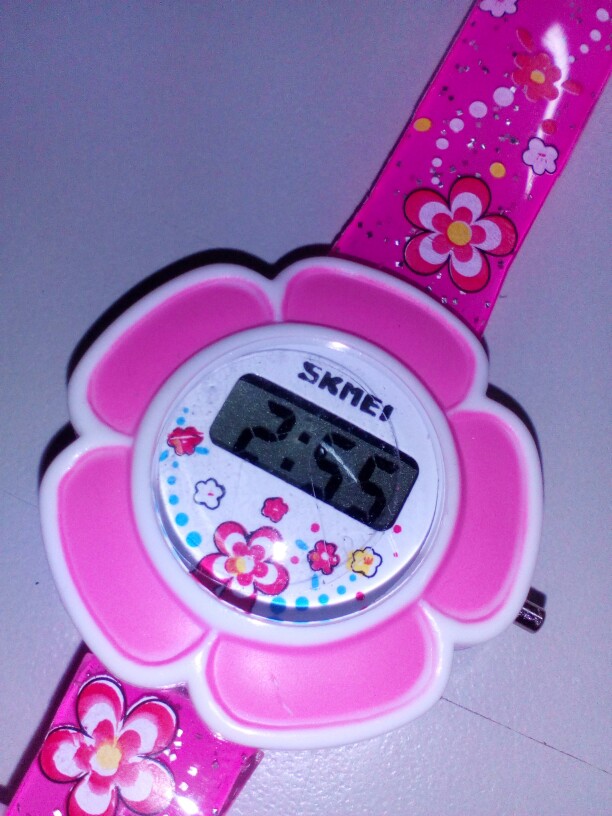 2016 New Sunflower Cute Kids Watches Children Watches LED Cartoon Silicone Digital Watch For Boys Girls