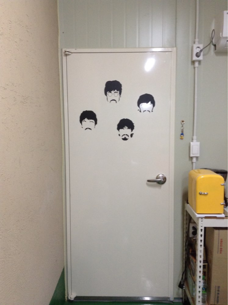 Art design cheap vinyl home decoration Beatles wall sticker cartoon removable house decor British musician wall decal in bedroom