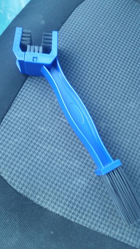 New Motorcycle Bike Chain Maintenance Cleaning Brush Cycle Brake Remover For Honda/Yamaha/KTM/Kawasaki/Suzuki/BMW Blue Tools