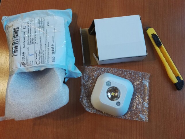 1 pc 2016 Popular New Mini Wireless Infrared Motion Sensor Ceiling Night Light Battery Powered Porch Lamp Free Shipping