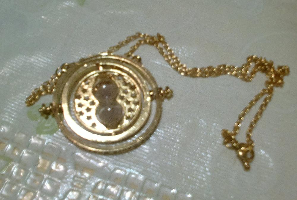 free shipping   Rotating Time Turner Pendant Necklace Sand Glass Necklace For Women