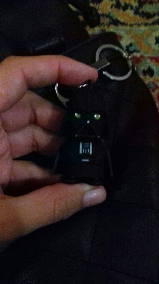 Free Shipping LED Darth Vader star war action figure yoda Anakin Skywalker figure keychains 2015
