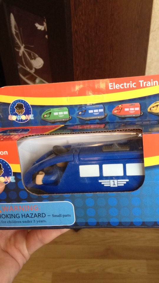 4 colors baby electric magnetic train toys /Kids Children Christmas gift /Child wooden slot train electronic vehicle toy, 11Cm