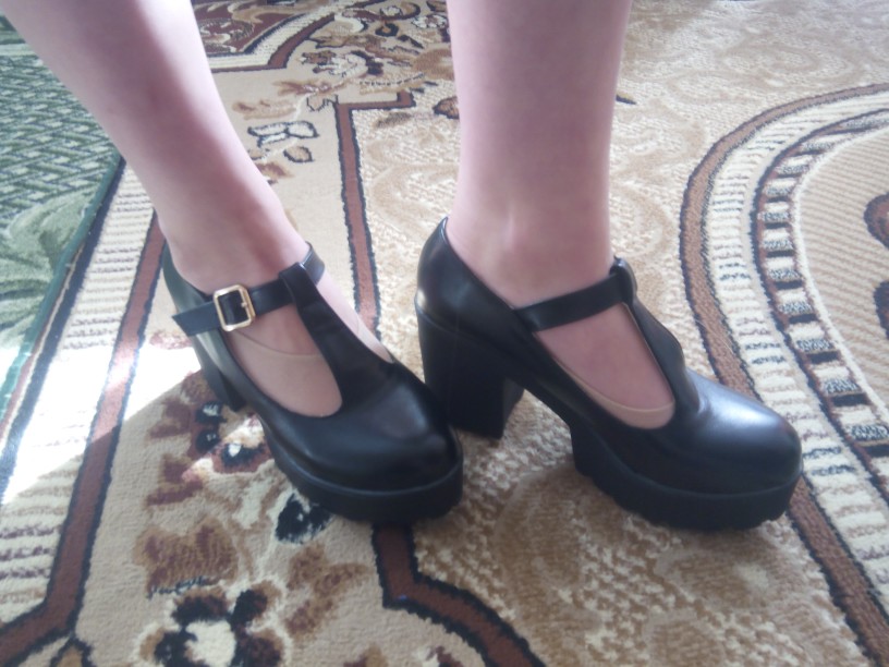 new fashion leather shoes woman pumps high heels round toe T-Strap sexy women's shoes pumps wedding party shoes big size 34-46