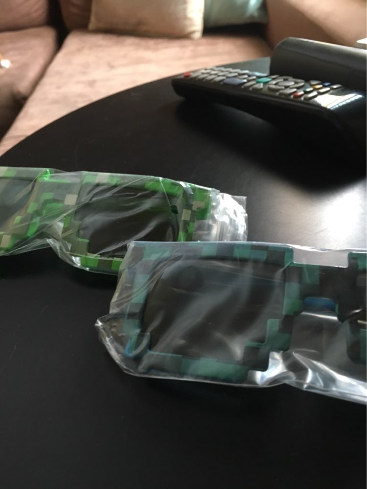 Deal with it Minecraft Glasses 8 bit Pixel Women Men Sunglasses Female Male Mosaic Sun Glasses Men's Women's Glasses Boys Girls