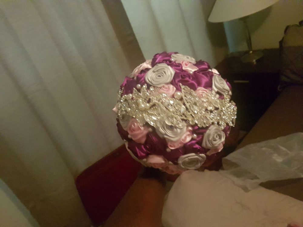 Free shipping Bride holding flowers, New arrival Romantic Wedding Colorful Rose Bride 's Bouquet,purple pink   bridal bouquets
