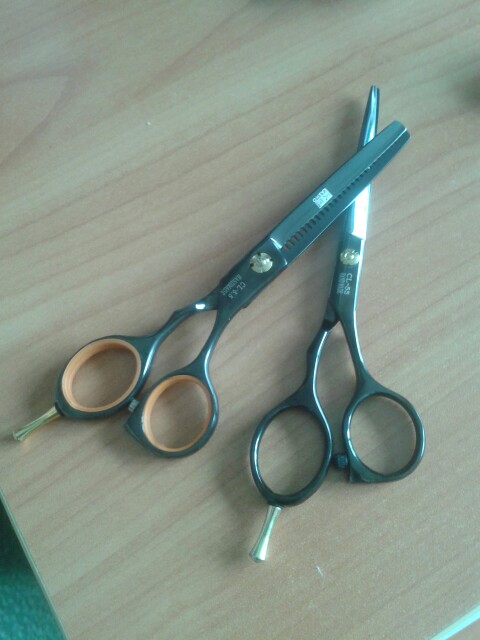New 5.5 Inch Hair Scissors Black Professional Tesoura Hairdressing Salon Products Hair Styling Tools                            