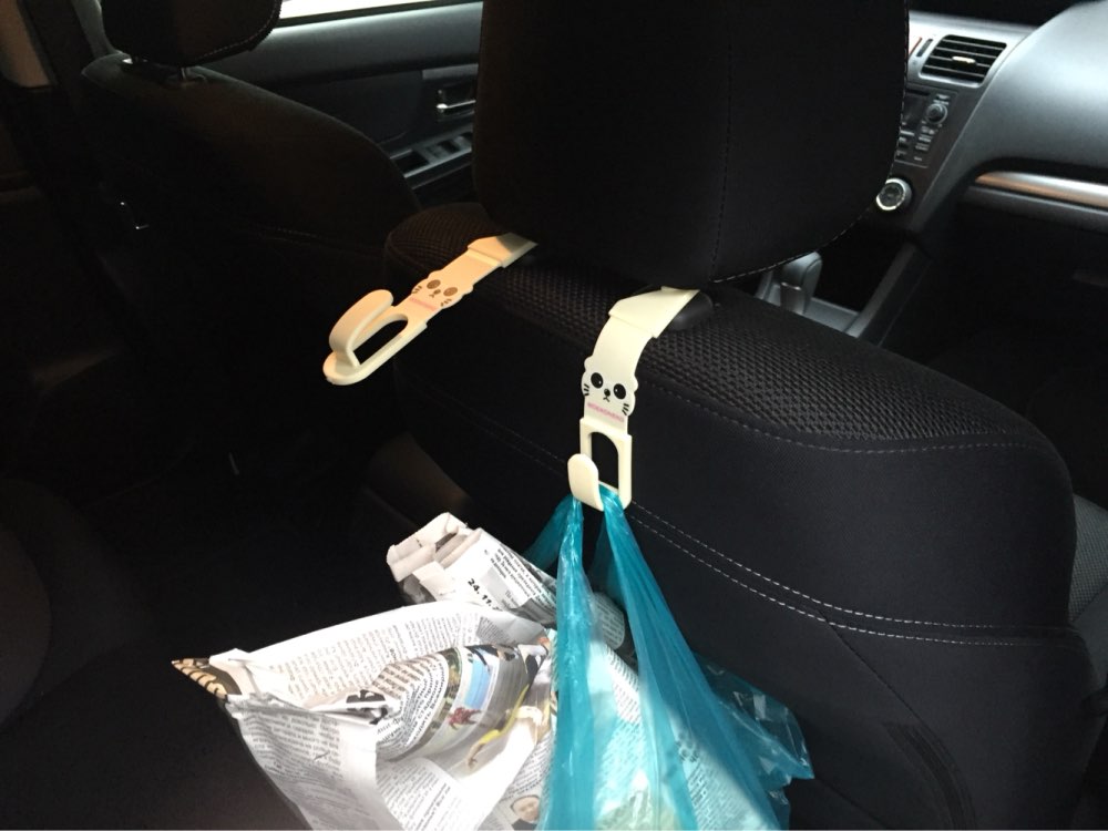 OTOKIT 2pcs/lot Universal Cute Car Back Seat Headrest Hanger Holder Hook for Bag Purse Cloth Grocery Storage Auto Fastener Clip