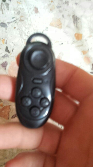 Portable Controllerss Wireless Bluetooth Console Control Joystick Gamepad For iPhone IOS Android