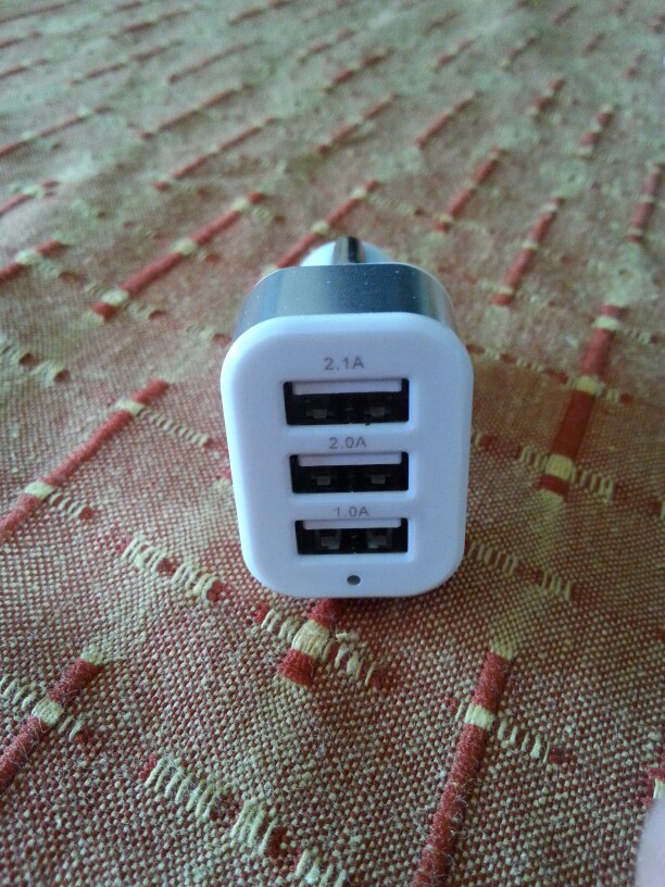 Universal Triple USB Car Charger Adapter USB Socket 3 Port Car-charger 2.1A 2A 1A For iPhone Samsung Ipad