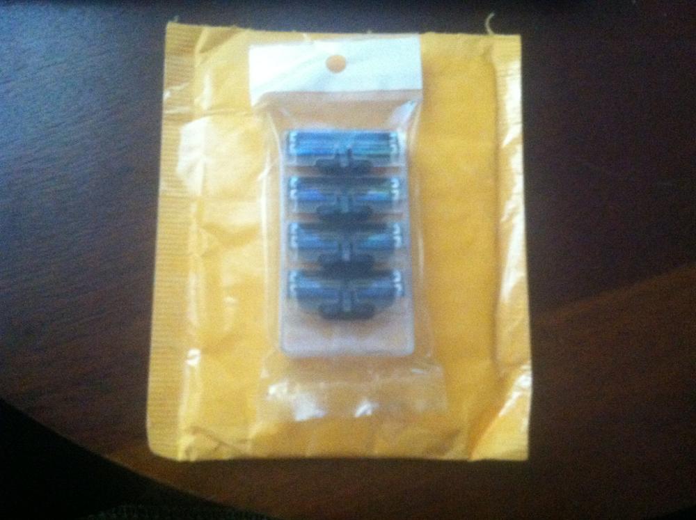 3 layer Razor Blades 4 pcs/set  for Men Trimmer Shaving Razor Men 3 Blade Replacement Shaver Head Cassette Blue Green Shaving