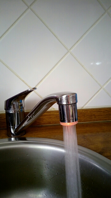LED Water Faucet Light 7 Colors Changing Glow Shower Head Kitchen Tap Aerators