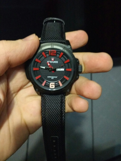 NAVIFORCE watches men military Sports Quartz watches luxury brand fashion casual auto date week 3ATM waterproof nylon watches