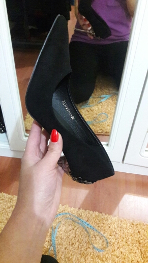 Fashion Sexy Women Pumps Carved Metal Scarpe Donna Thin Women High Heel Shoes Suede Pointed Toe Wedding Shoes for Woman
