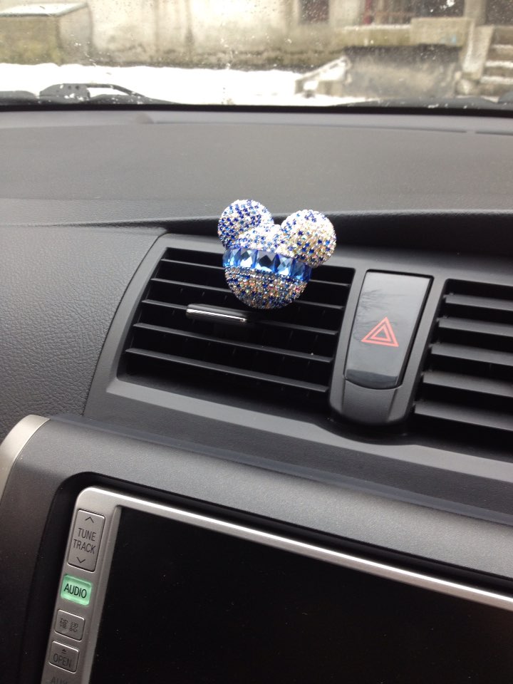 Rhinestone Air Outlet Perfume   Exquisite Car Perfume Car Mounted Drilling Perfume Air Conditioner Car Air Freshener styling