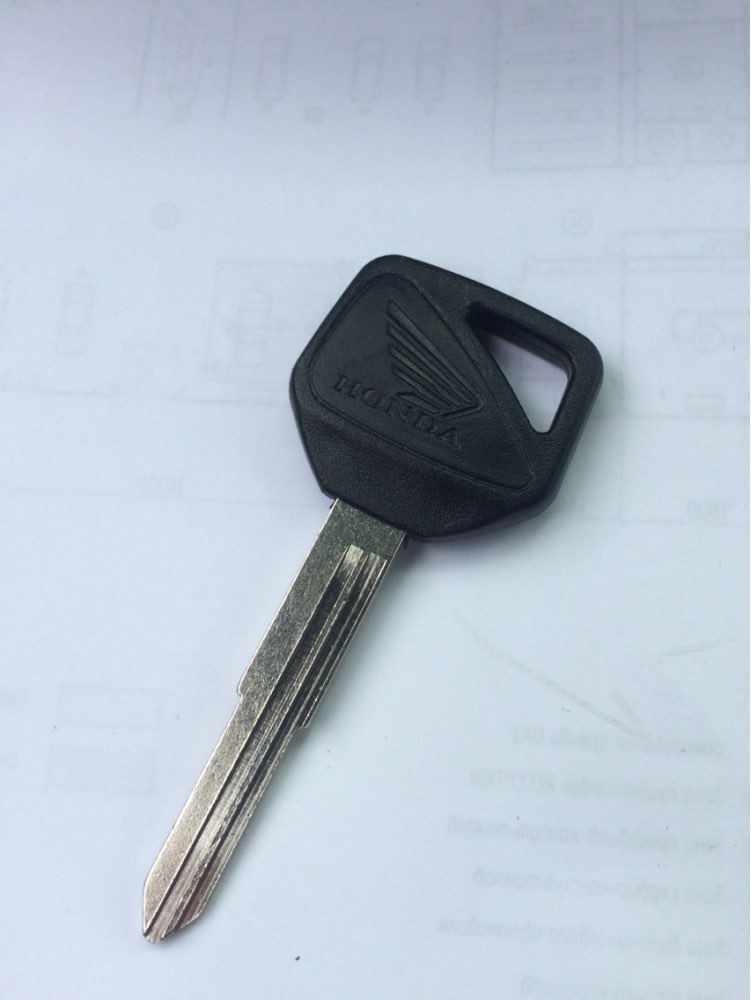 Motorcycle black keys embryo Blank Key Uncut Blade for honda cbr600rr f5 cb400 vtec 1 2 3 4  honda cb1300  honda hornet 600