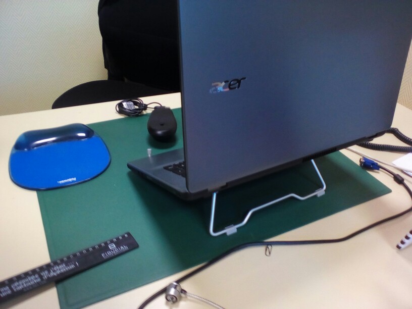Wholesale Multifunctional Folding Portable Laptop Stand /tablet Pc Adjustable Stand Notebook Universal Metal Bracket For Laptop