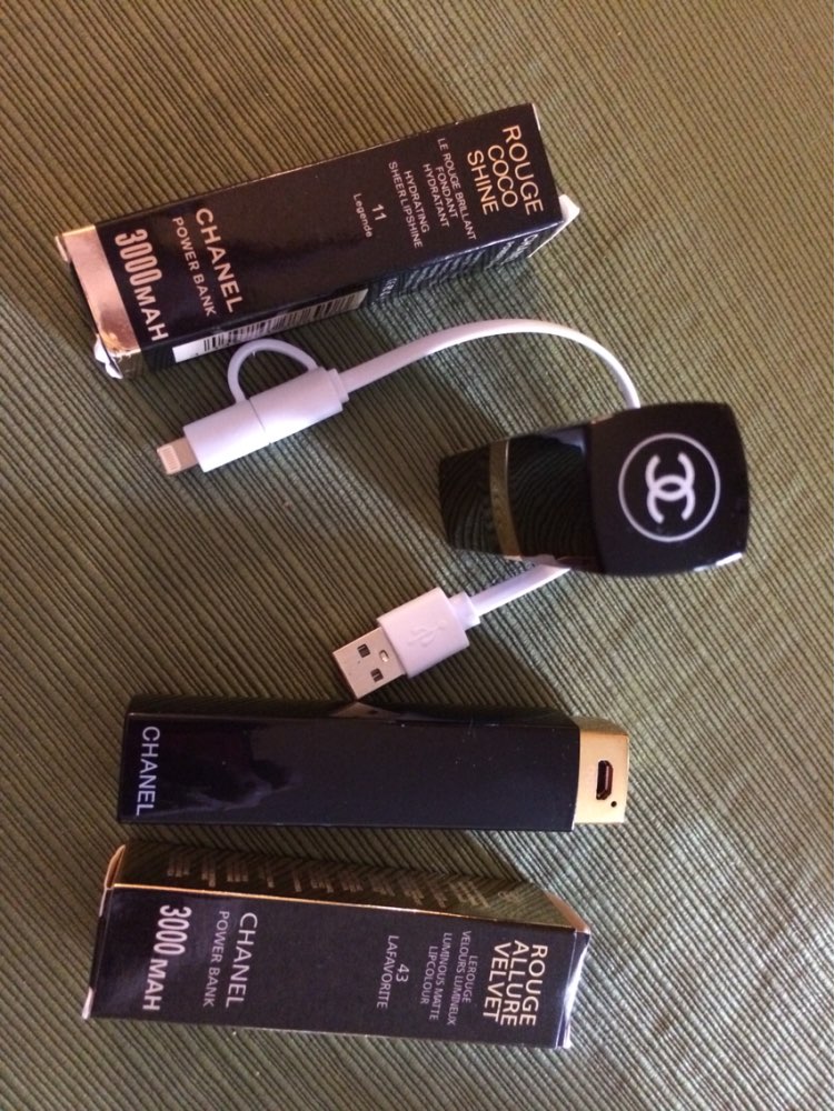 2016 new Luxury  2C Lipstick Power Bank 3000mAh High Quality External Powerbank portable battery charger for mobile phone