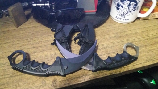 CS GO Counter Strike Karambit Knife handmade hunting knives Fighting Claw Knife tactical survival pocket Neck knife camping tool