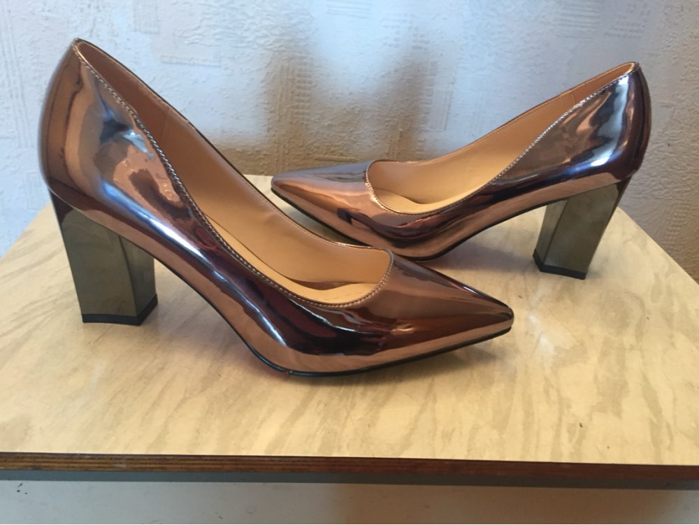 Thick with Pumps Sexy Patent Leather High-heeled Shoes Golden Silver Brown Red Sole Large Size 33cm-43cm Asakuchi Pumps Cheap