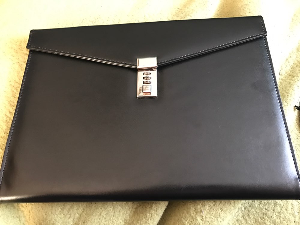 CAGIE Vintage A4 Black Leather Padfolio Men Business Management Contract Password Lock Document Bag Manager File Folder