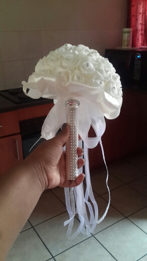 Wedding bouquet 2016 Bride Bouquet Flower Rosr Satin with Crystal Brooch bouquet wedding Party Bridemaid bouquet de mariage
